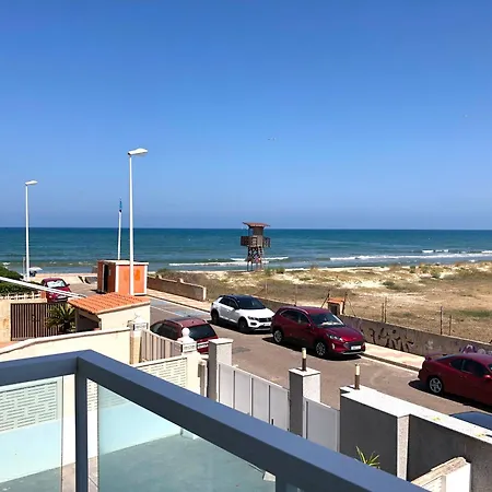 Vacaciones Con El Mediterraneo A Menos De 50 Metros